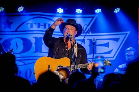 Wolfe Brothers Gord Bamford Concert Review